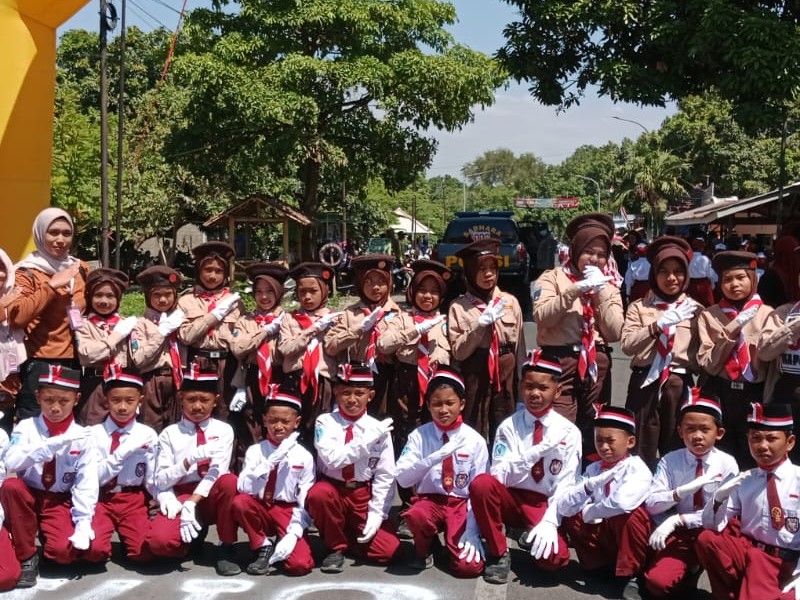 LOMBA GERAK JALAN TINGKAT KECAMATAN